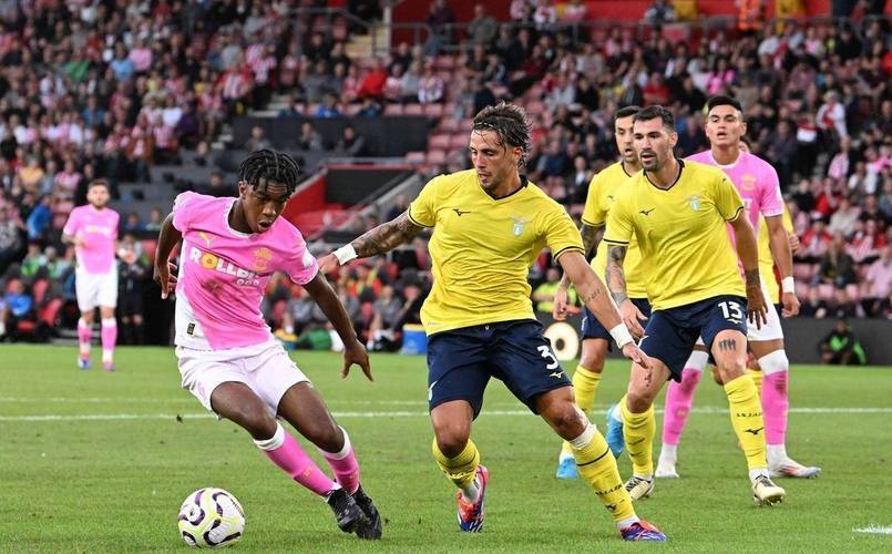 意甲中游卡位战：维罗纳 VS 科莫的积分争夺战